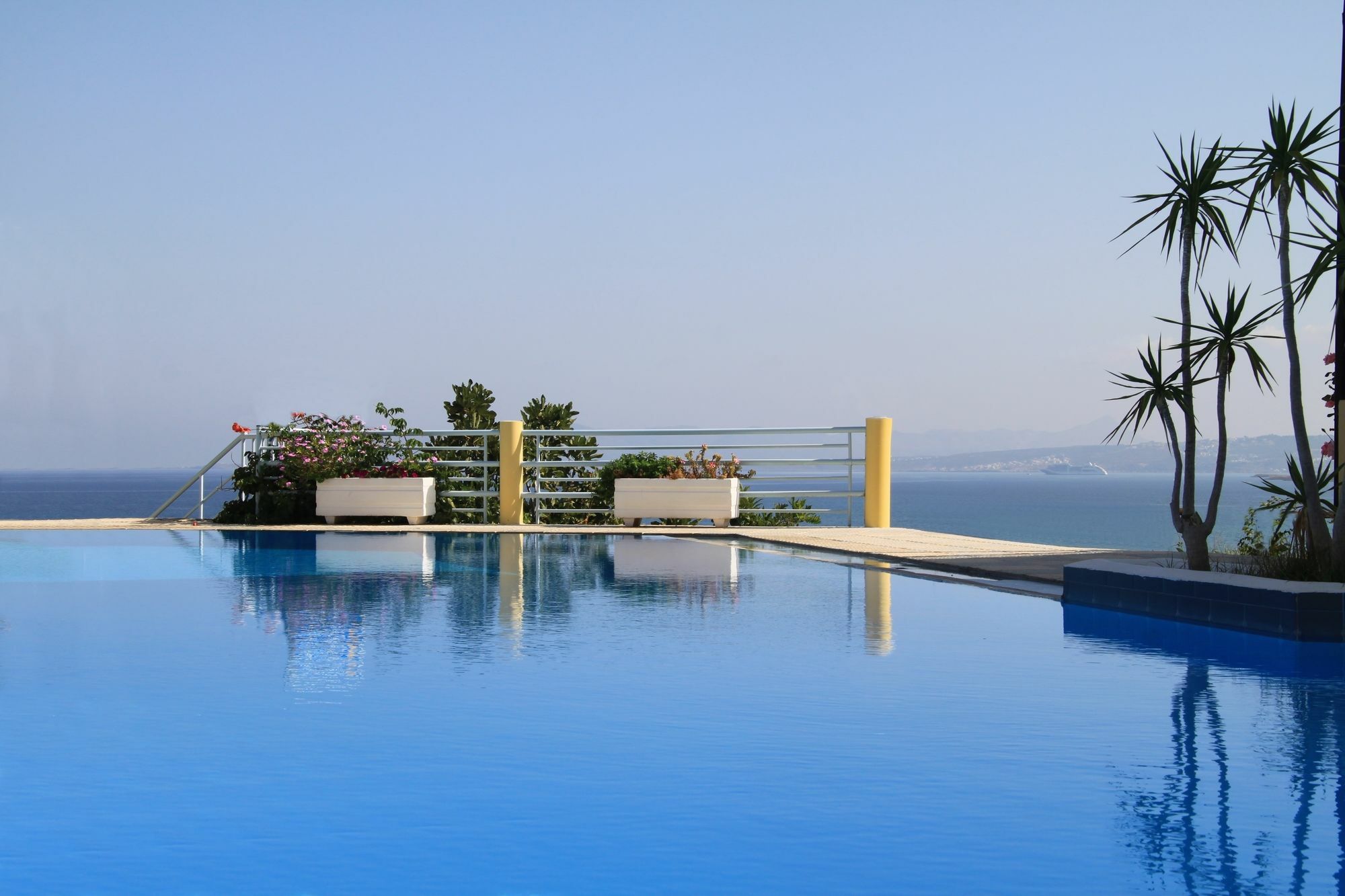 Hermes Sea View Stalós Dış mekan fotoğraf